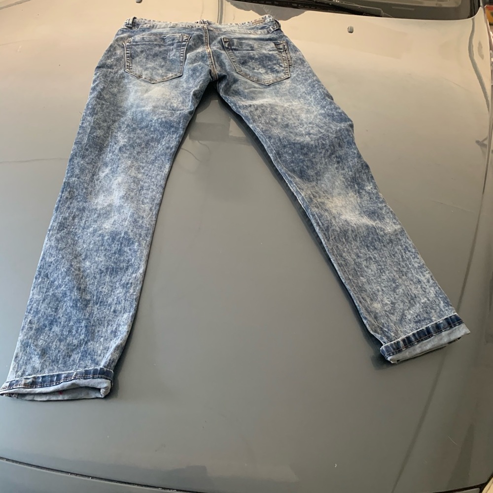 Jeans - Picture 2 of 2